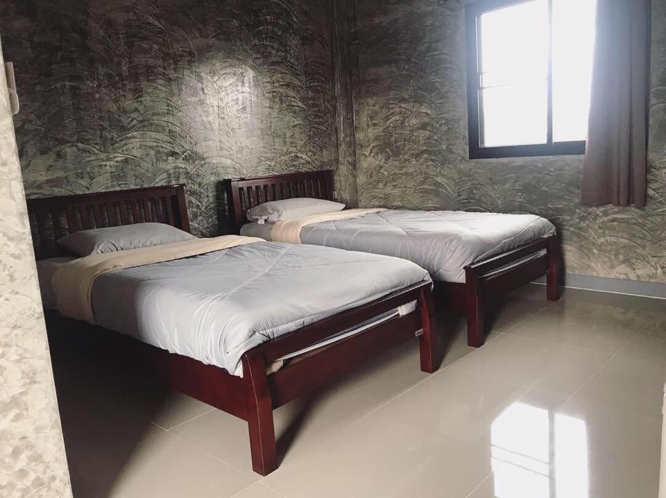 Yoji House And Cafe Hostel Ban Wiang Buitenkant foto