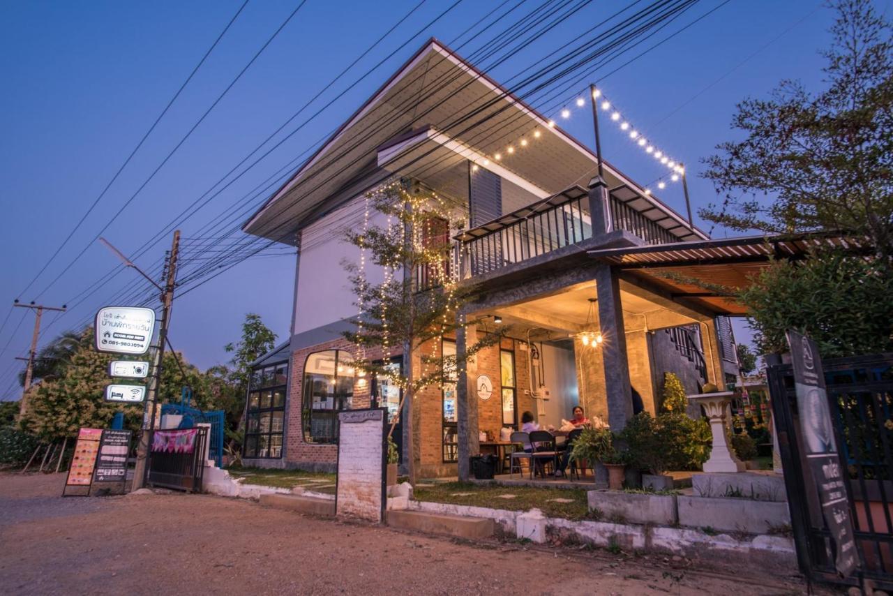 Yoji House And Cafe Hostel Ban Wiang Buitenkant foto