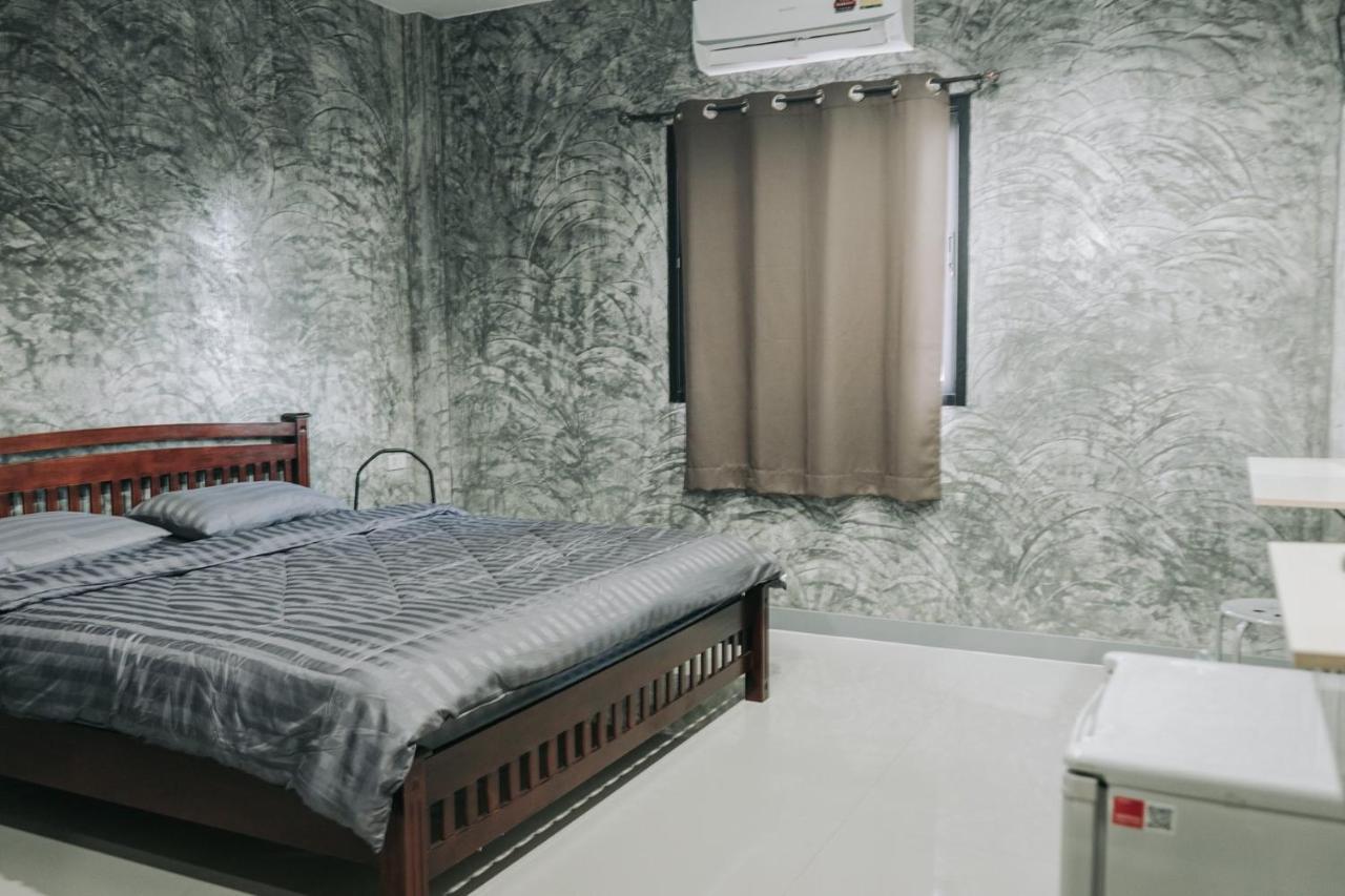 Yoji House And Cafe Hostel Ban Wiang Buitenkant foto
