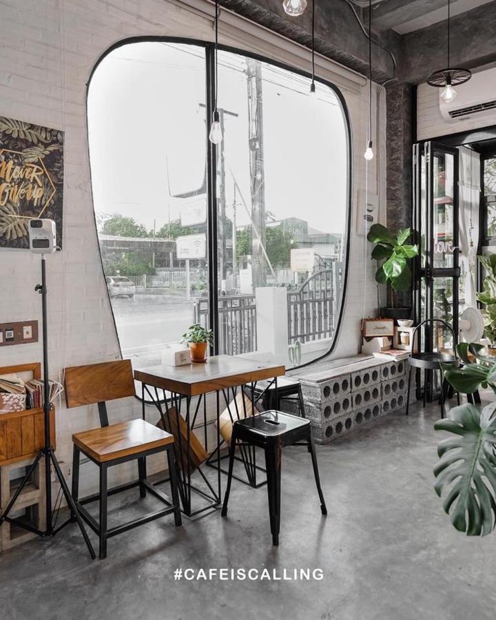 Yoji House And Cafe Hostel Ban Wiang Buitenkant foto