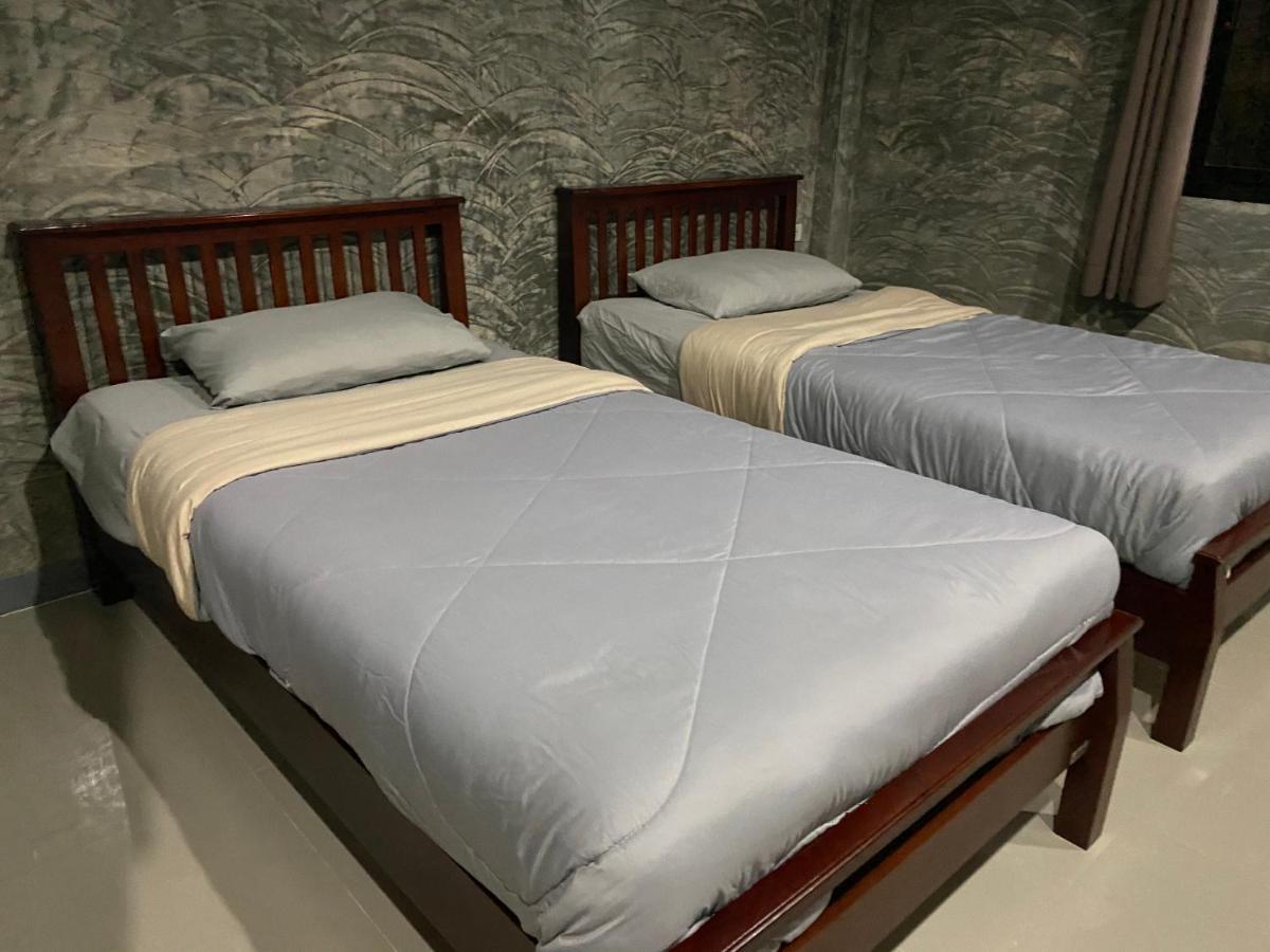 Yoji House And Cafe Hostel Ban Wiang Buitenkant foto